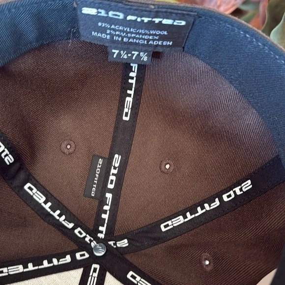 Men’s hat - Picture 3 of 5